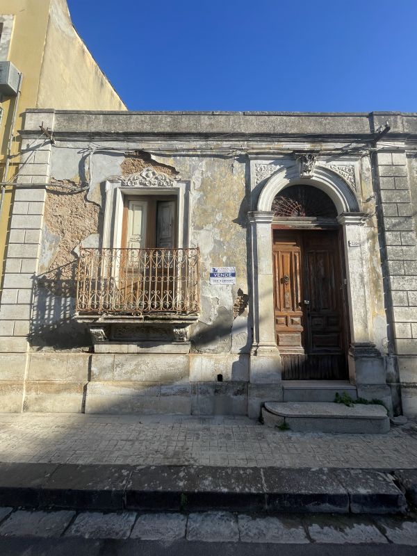 CASA INDIPENDENTE DA RISTRUTTURARE ZONA CENTRO