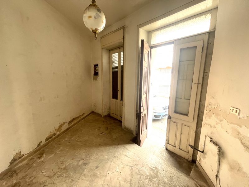 CASA INDIPENDENTE SITA IN CORSO VITTORIO EMANUELE