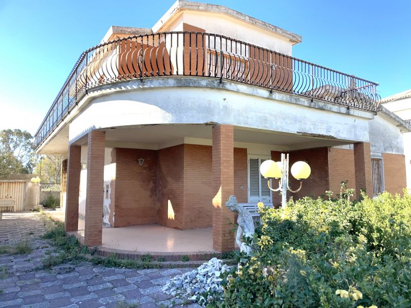 VILLETTA IN VIA FRANCA GIANNI A SIRACUSA - FRONTE MARE
